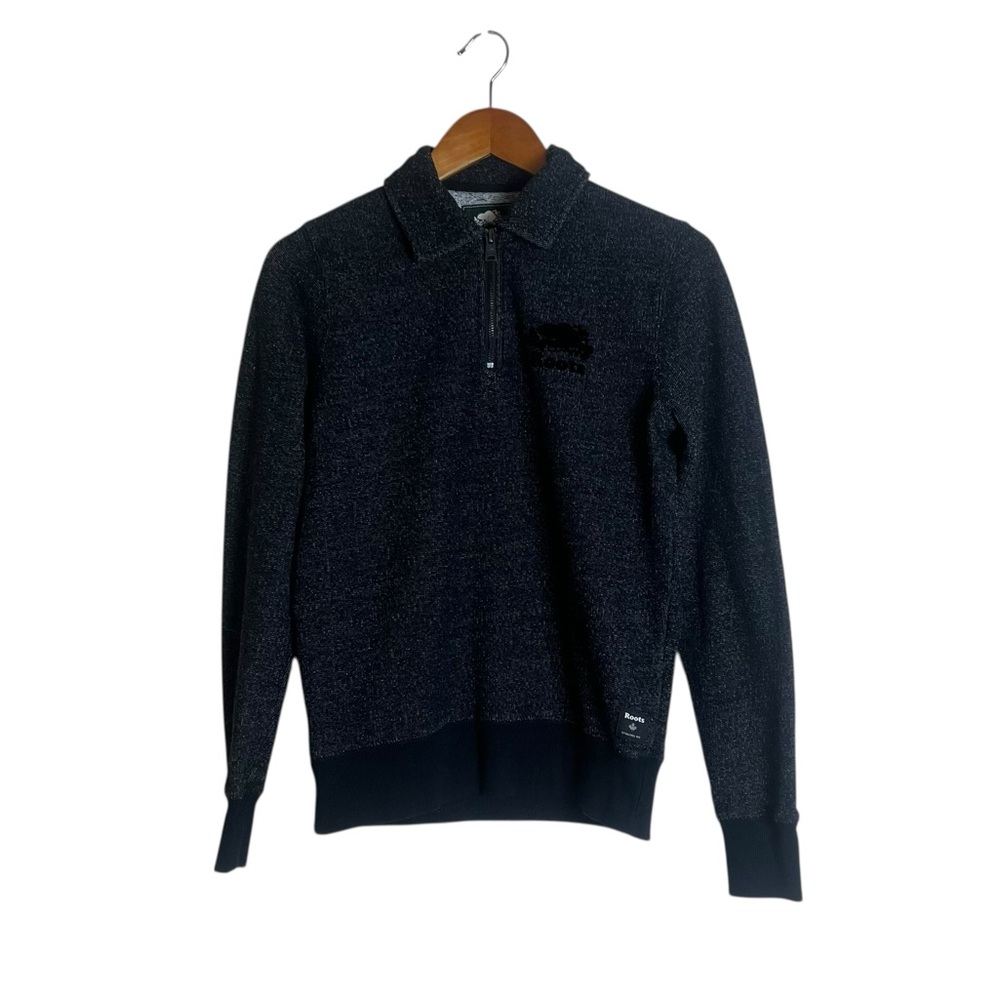 Roots dark grey 1/4 zip sweater. Size small‎
